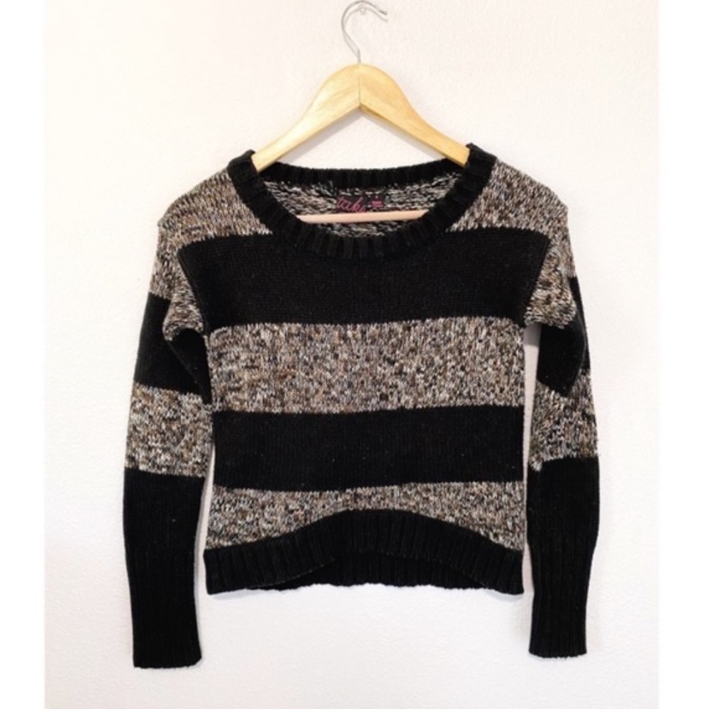 Takeout Striped Black & Gray Scoop Neck Sweater Size Small